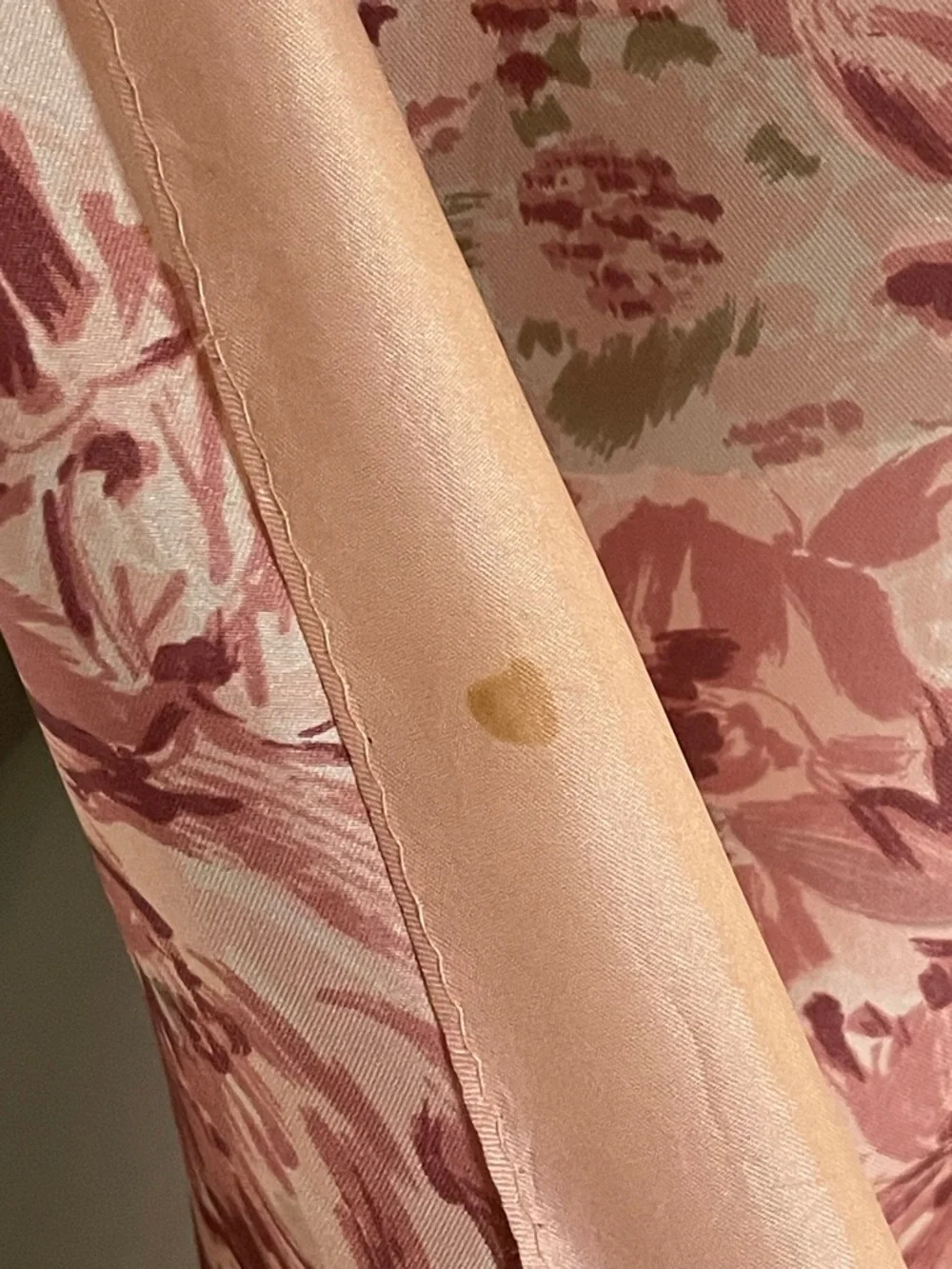 Pretty Vintsge Schiaparelli Silk Blend Scarf Large 27 In Fair Condition - Picture 6 of 10